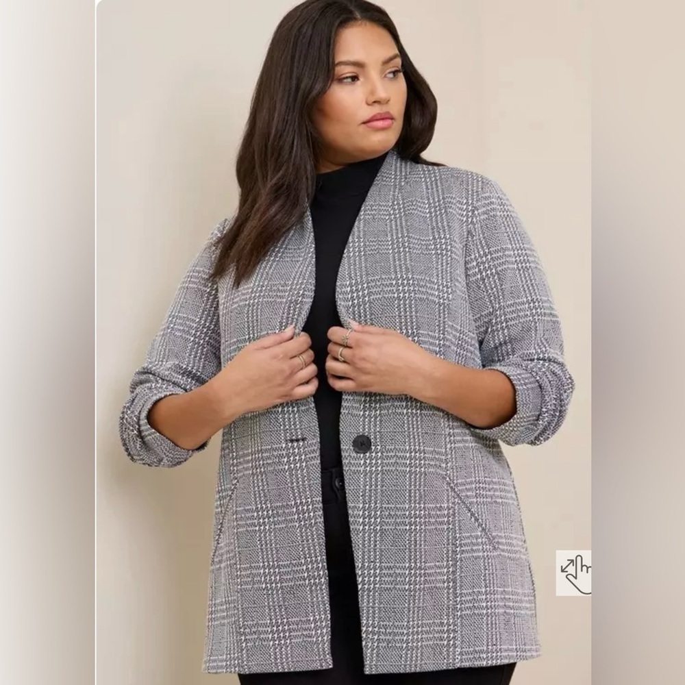 Torrid Studio Double Knit Long Line Blazer  Size 1 
Business Casual